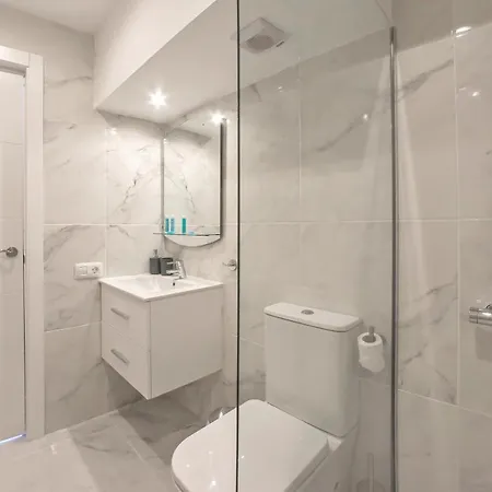 Modern With A Sea View And Pool Access Ponderosa 801 شقة